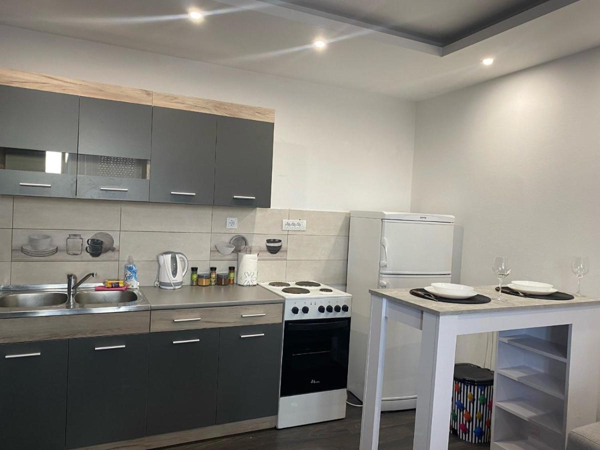 Apartman Mici นิส ภายนอก รูปภาพ